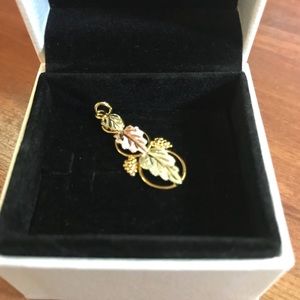 10 k Black hills gold pendant.